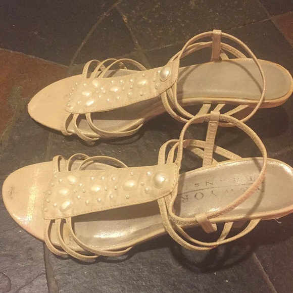 Shoes - Picture 2 of 7